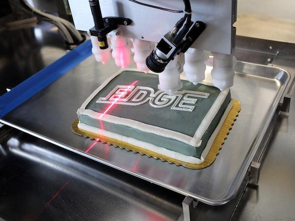 3dフードプリンティングのスタートアップがデザートのデコレーションロボットを開発 Techable テッカブル