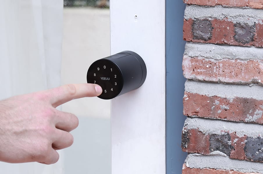 スマートロック「S1」が超便利！ 8つのアクセス方法でドアを安全ロック 