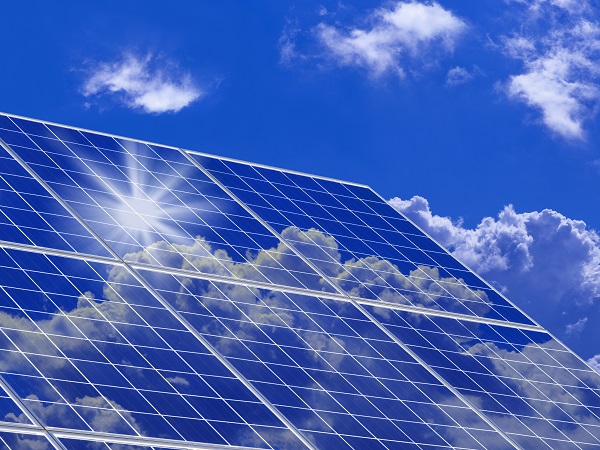 マンチェスター大、サスティナブルなペロブスカイト太陽電池を考案！