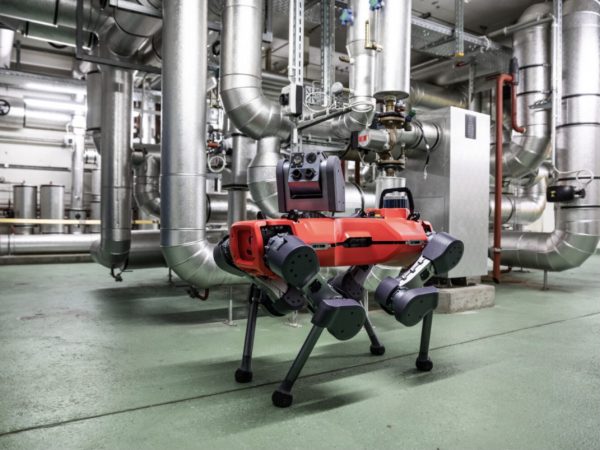 産業施設内をパトロール！ スイスのANYboticsが最新ロボット「ANYmal D」を発表