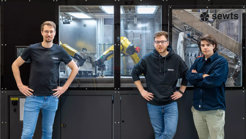 ミュンヘン工科大卒業生らのスタートアップsewts、AIロボットで産業用ランドリーを自動化。次は小売業へ参入か